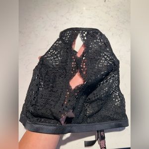 victoria’s secret black lace bra top. never been worn!